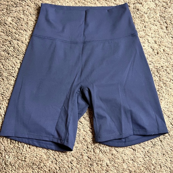 Aoxjox Trinity Workout Biker Shorts 6” • Small • Navy - Picture 5 of 6